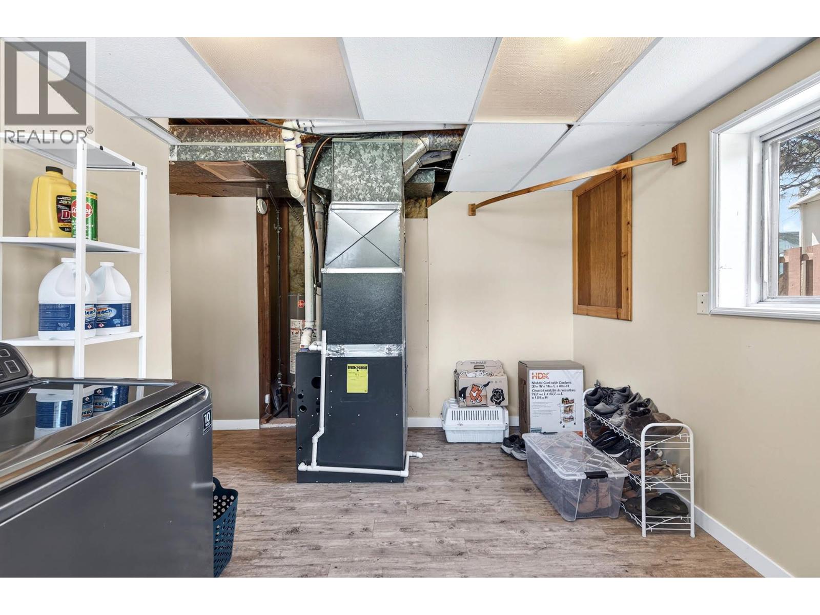 2572 FLEETWOOD Avenue - 37