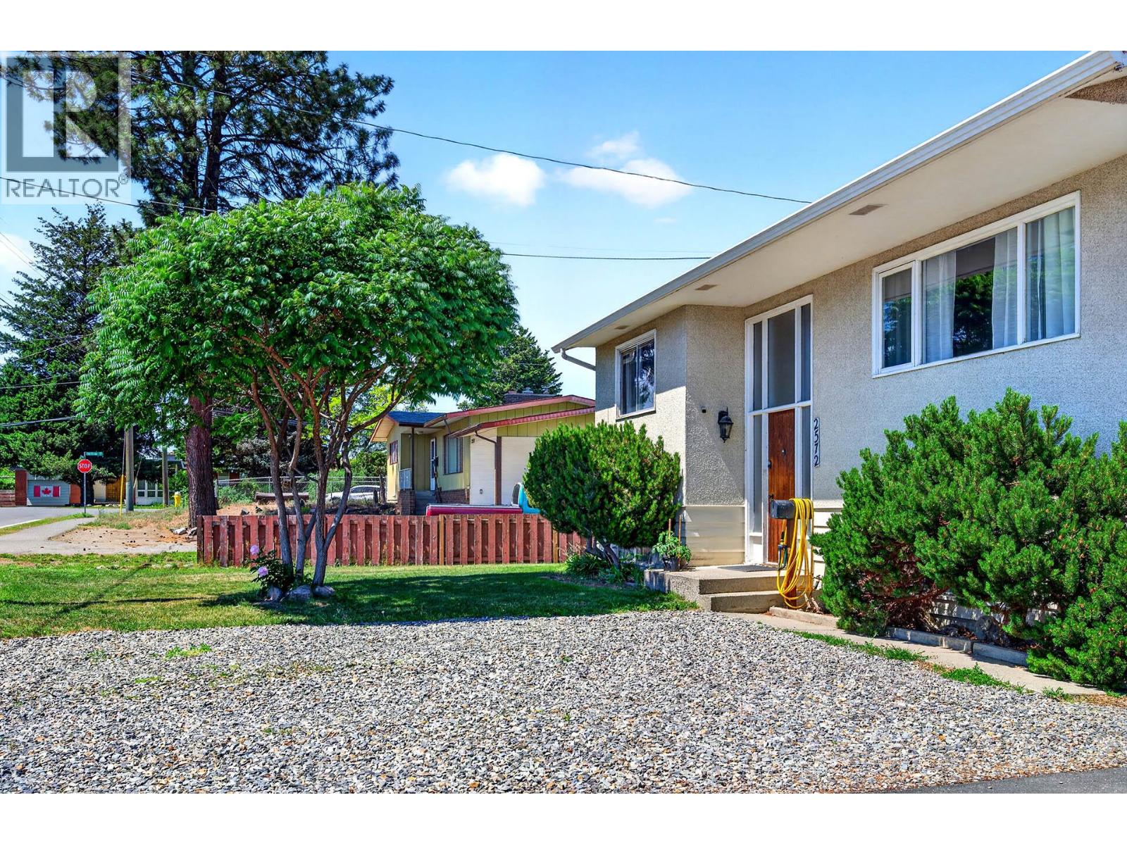 2572 FLEETWOOD Avenue - 43