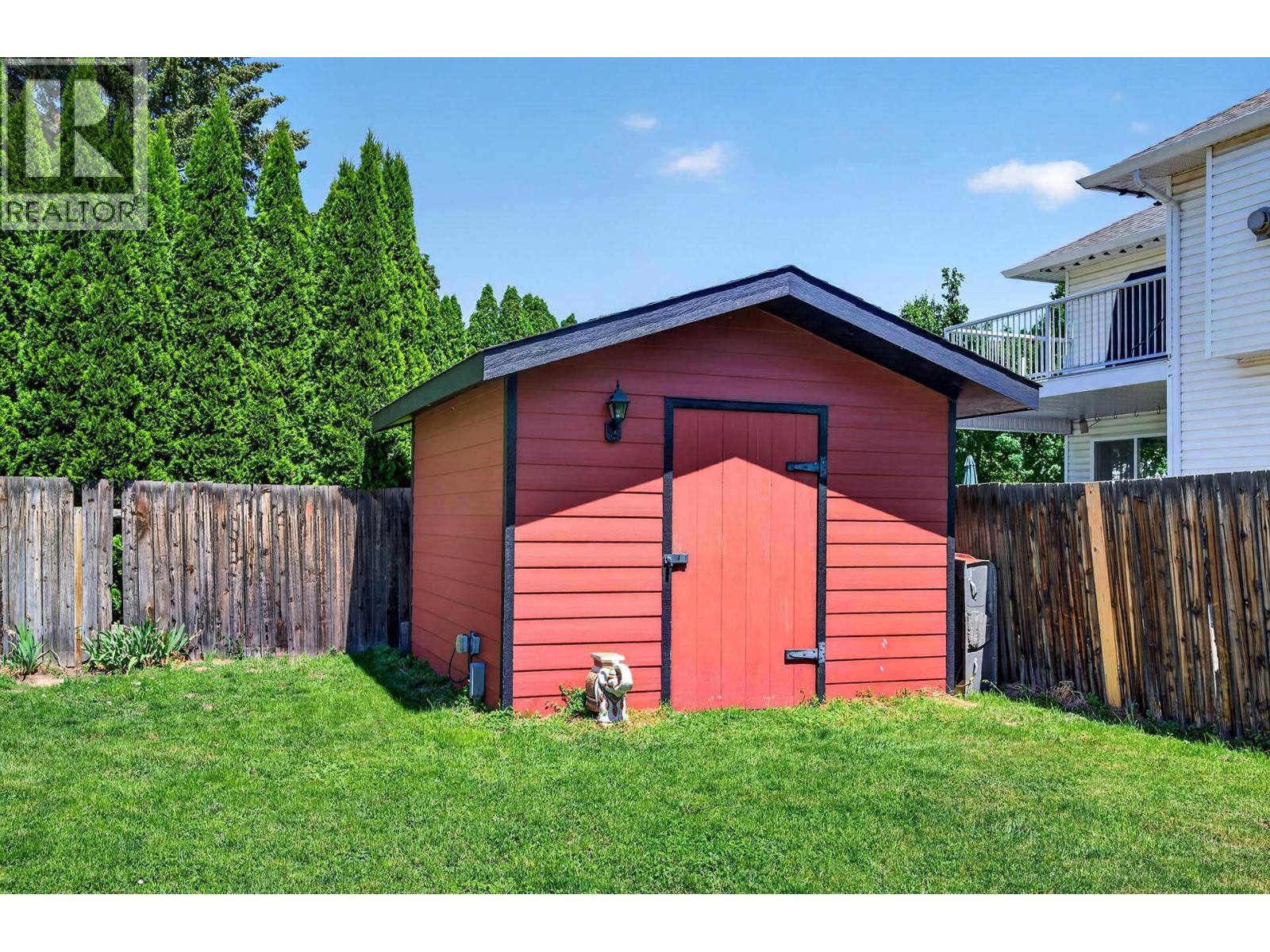 2572 FLEETWOOD Avenue - 50