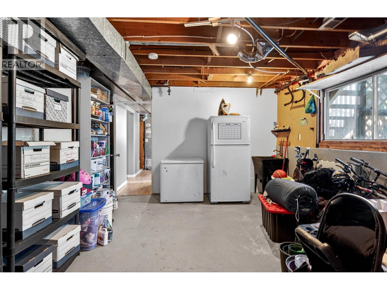 2572 FLEETWOOD Avenue - 39