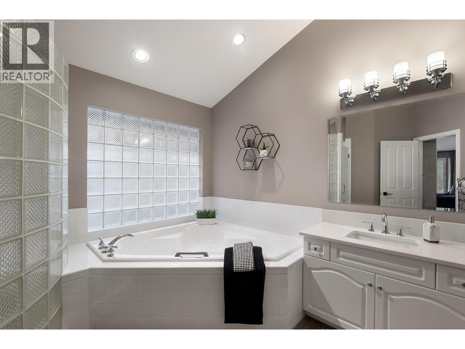 3907 Gallaghers Circle - 23
