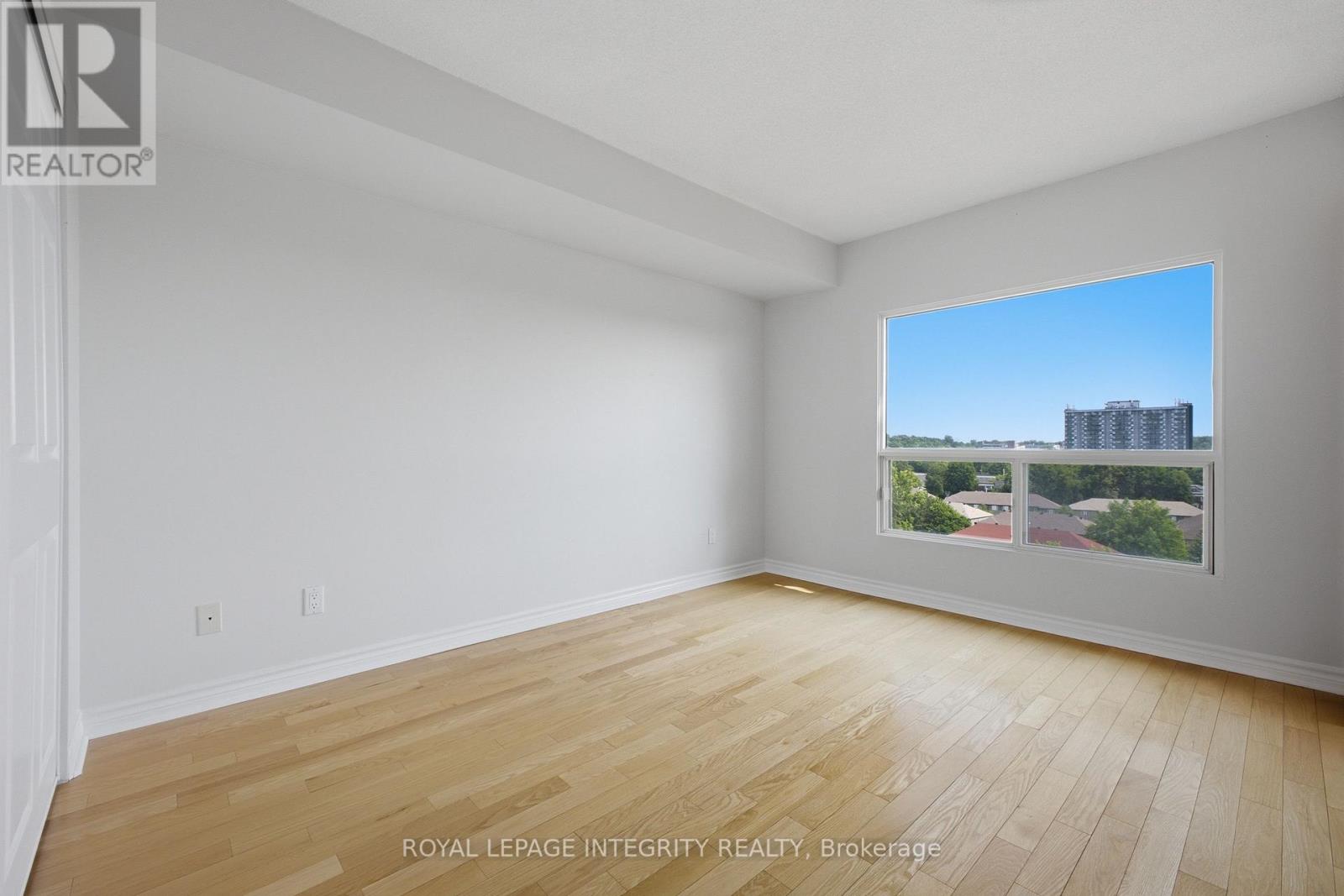 2 Bed, 2 Bath House for Sale in Ottawa – 1207 – 545 ST LAURENT BOULEVARD, Ottawa – MLS# X13568188 - Image 34