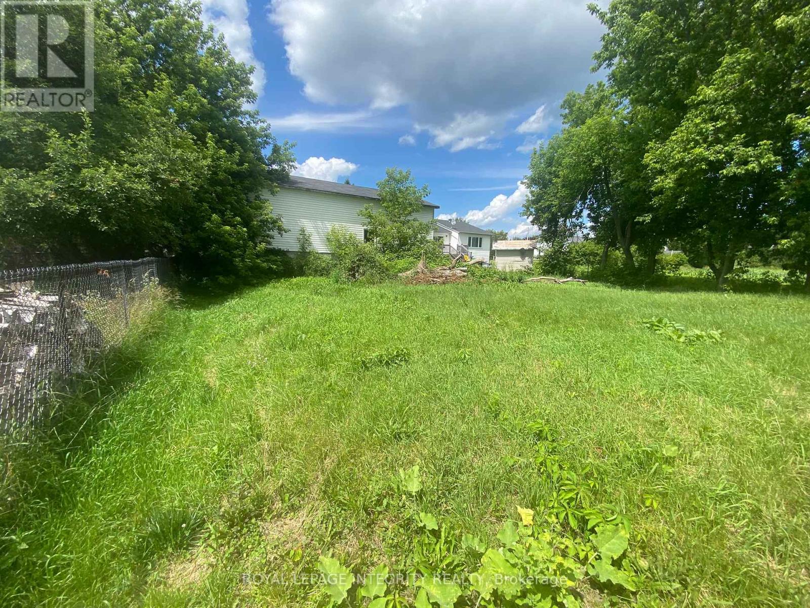 2415 DU LAC ROAD - 10