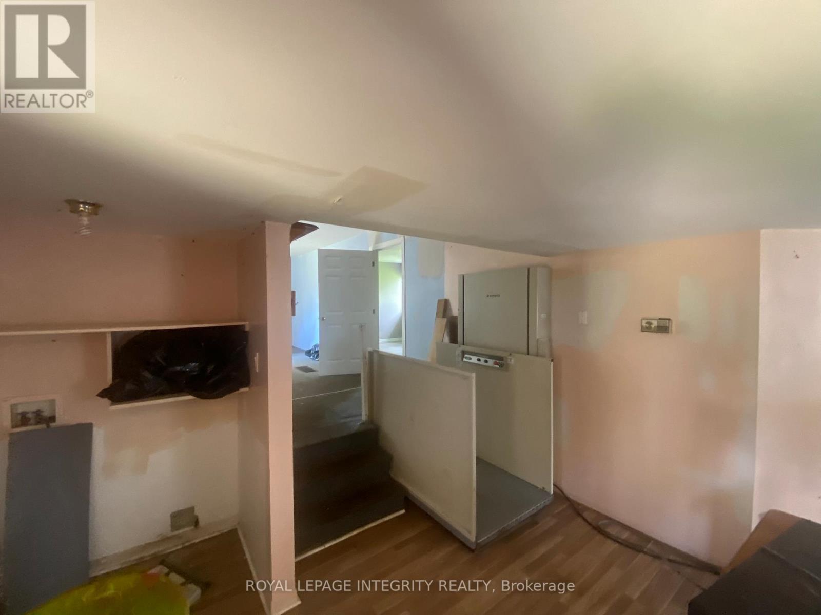 2415 DU LAC ROAD - 21