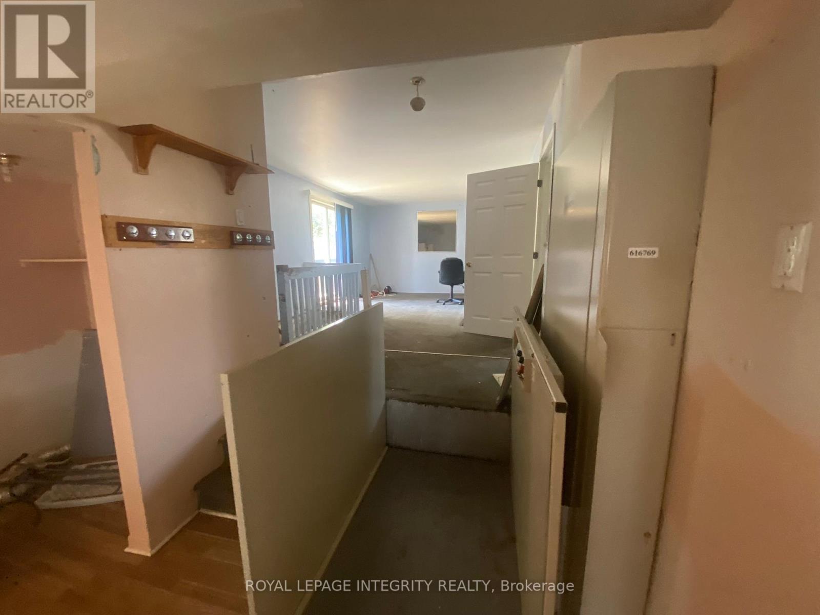 2415 DU LAC ROAD - 28