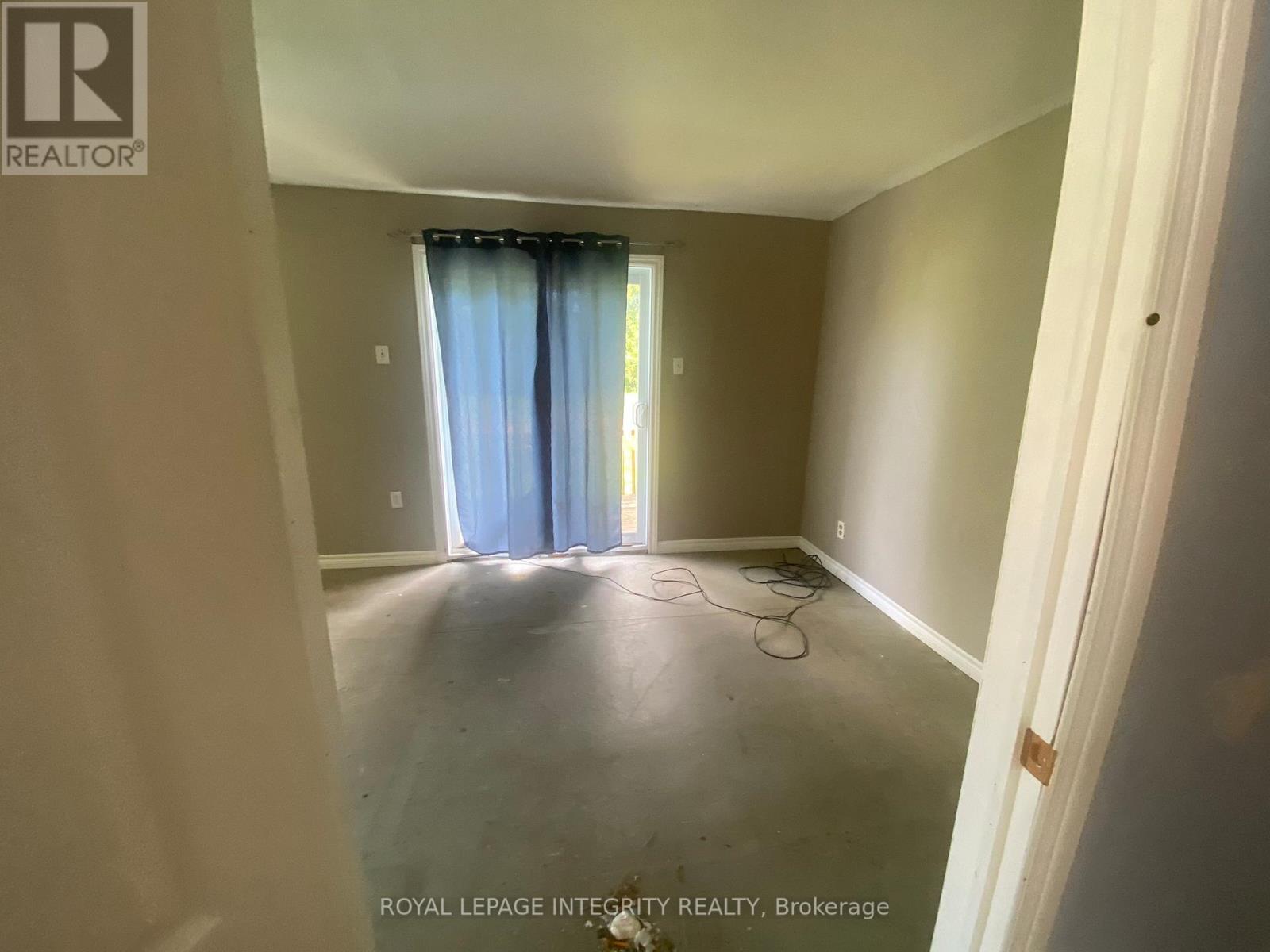 2415 DU LAC ROAD - 32