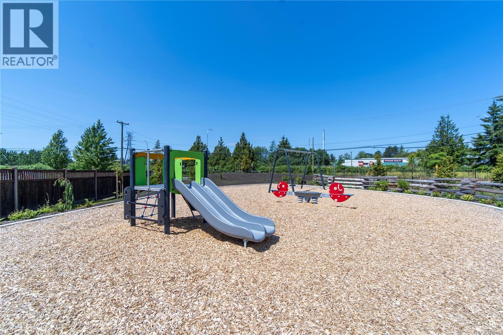 #32 4253 Dieppe Rd - 36