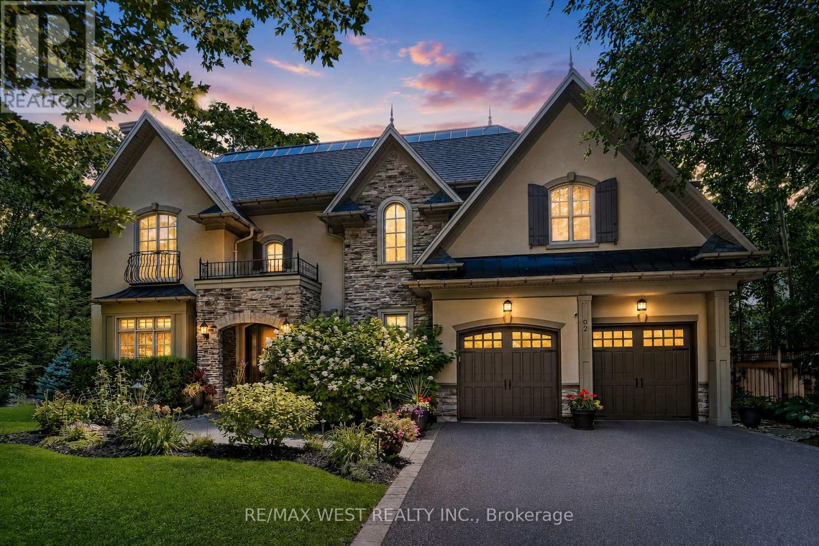 92 PINETREE WAY - 2