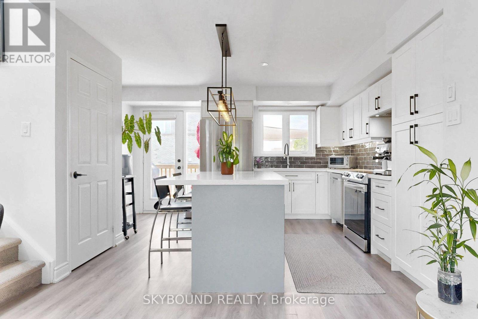 #109 4950 WINSTON CHURCHILL BOULEVARD - 13