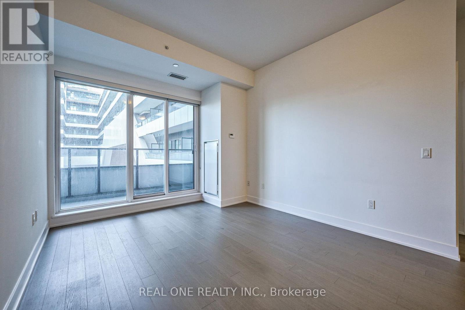 #231 30 SHORE BREEZE DRIVE - 12