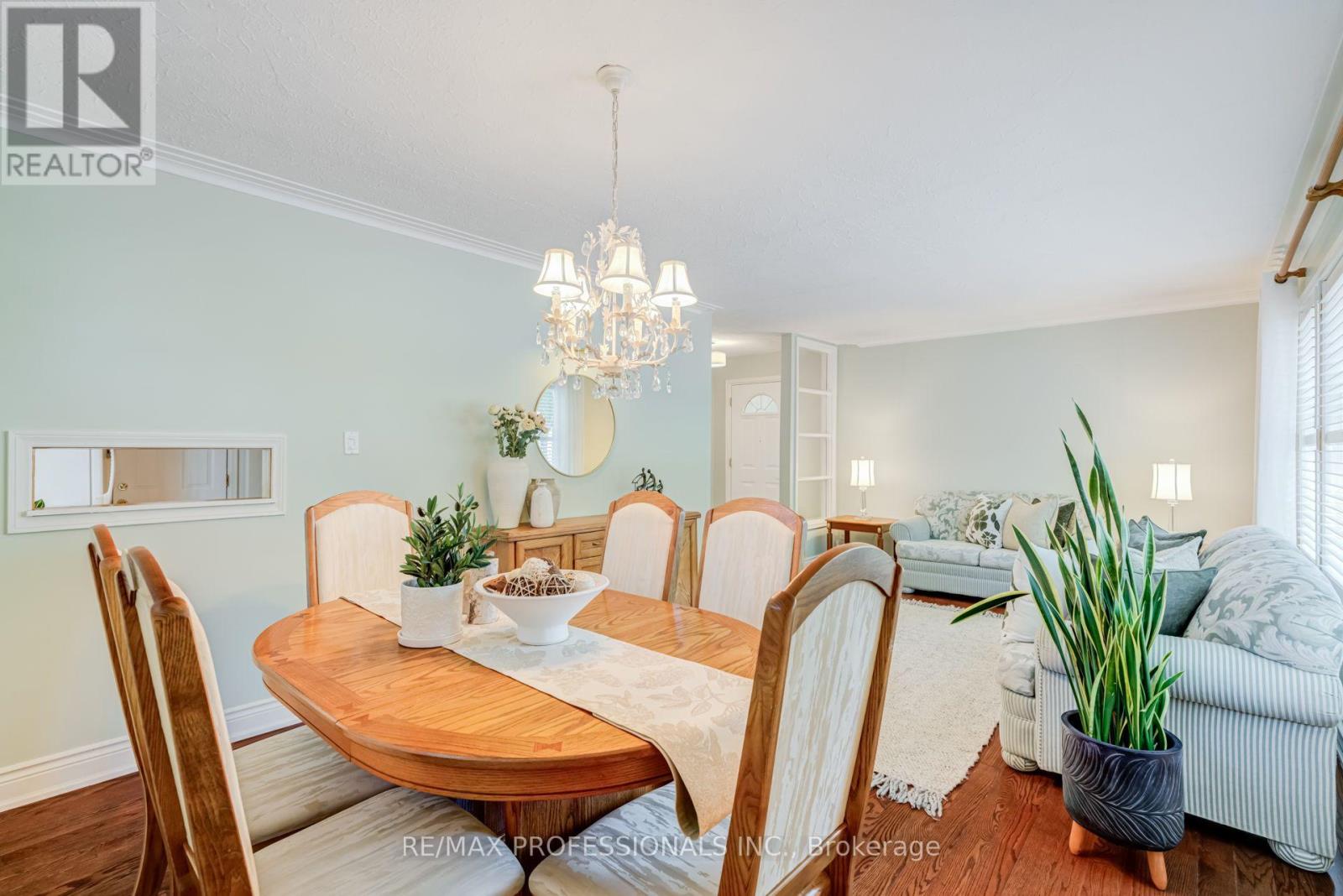48 GENTHORN AVENUE - 14