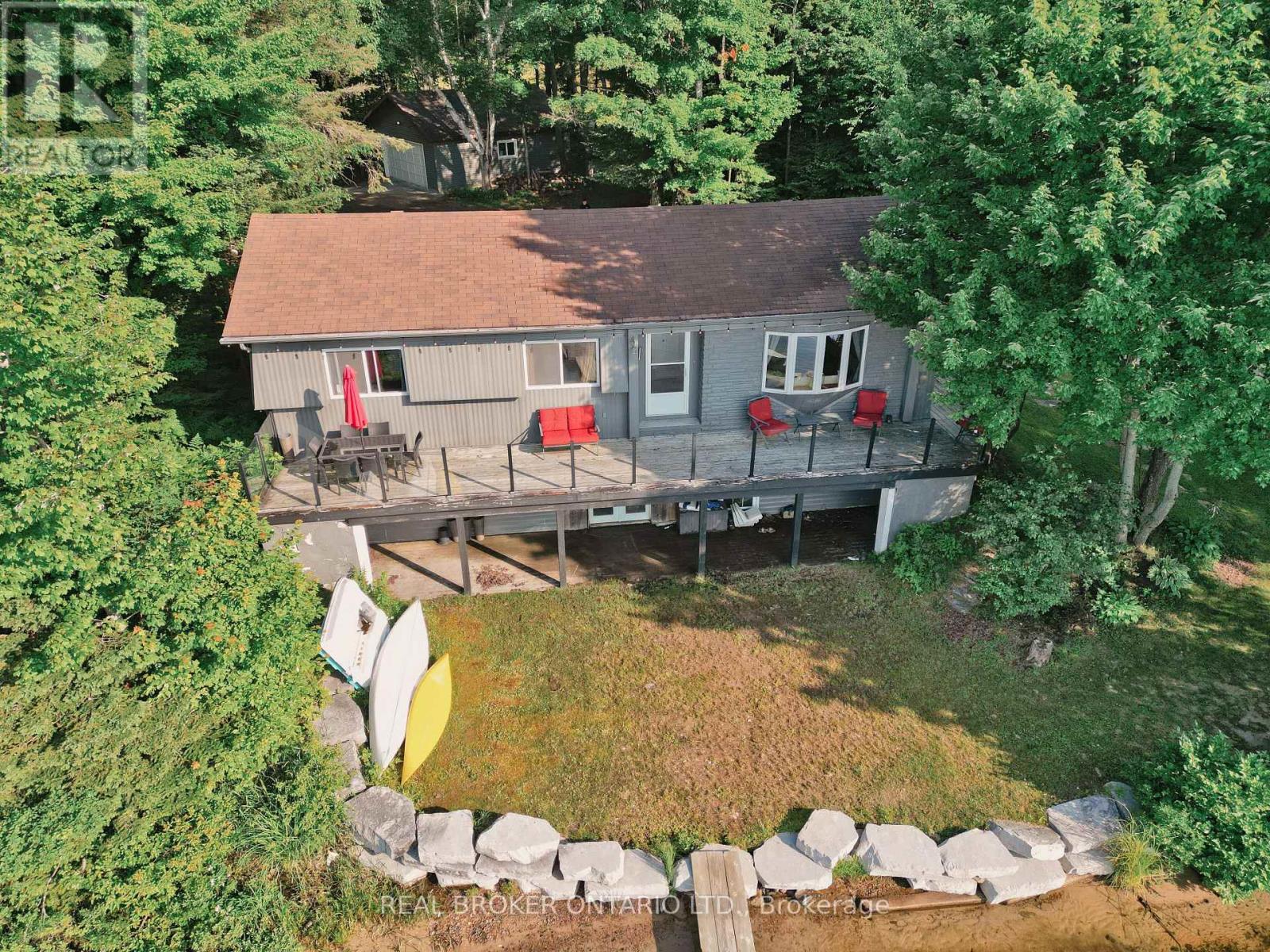 107 SCARLETT ROAD - 4