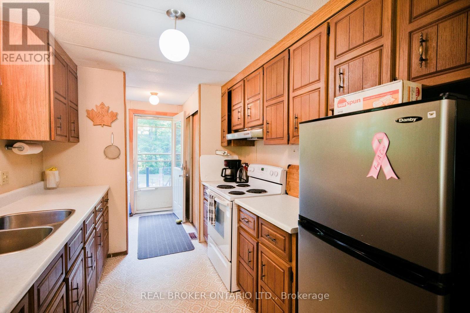 107 SCARLETT ROAD - 7