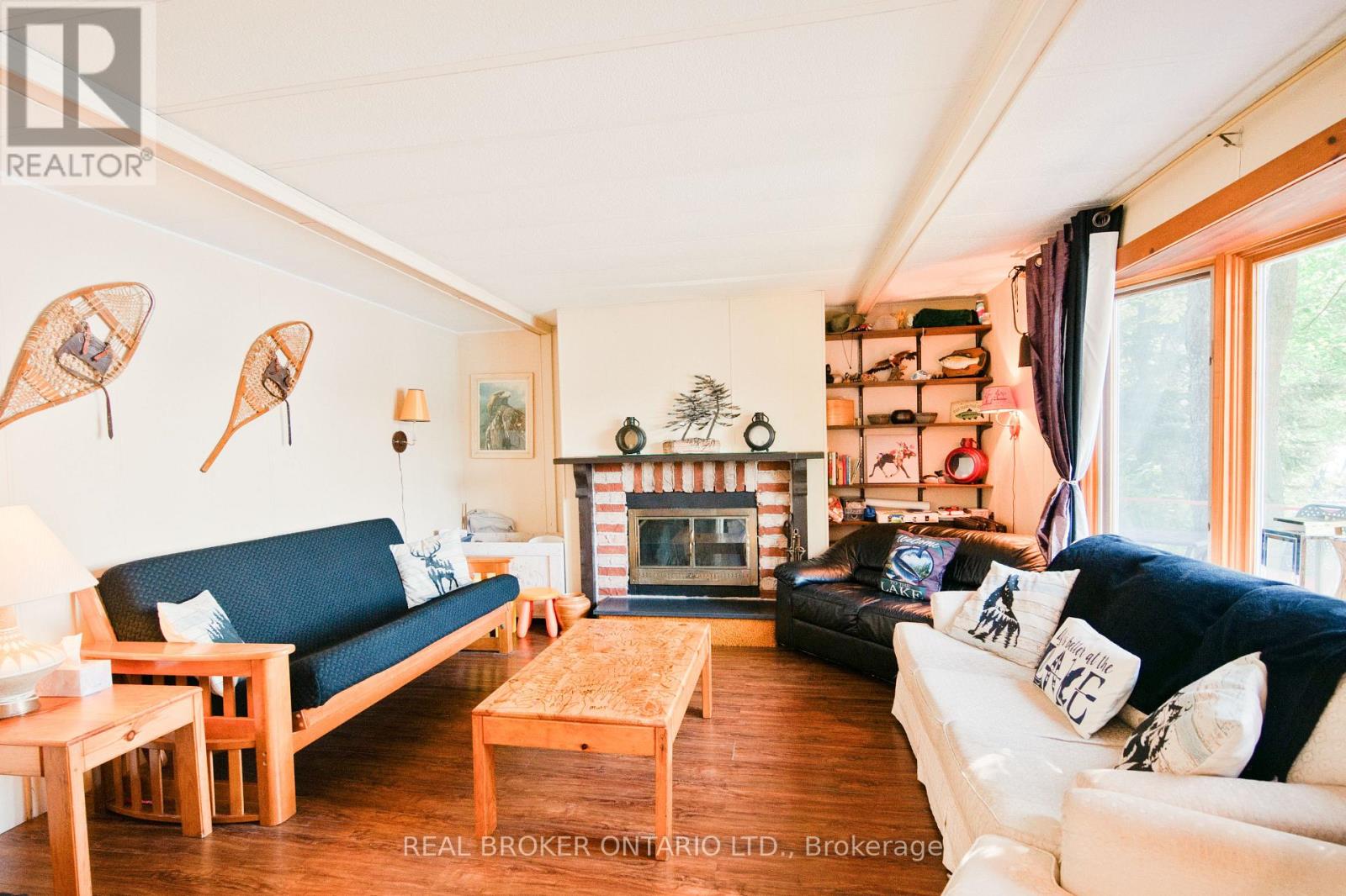 107 SCARLETT ROAD - 9