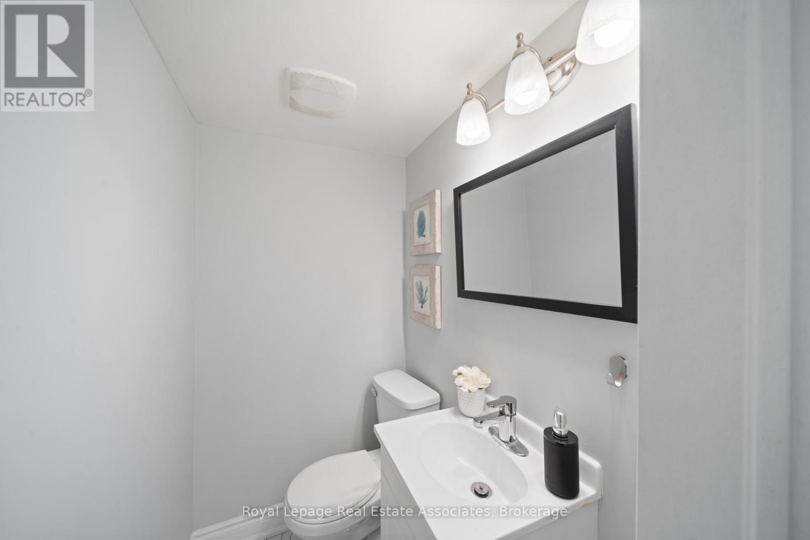 305 WEIR STREET N - 10