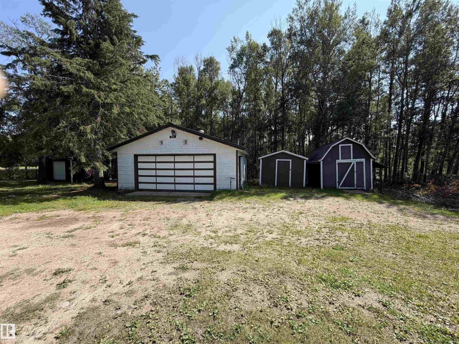 # 501 11131 Twp Rd 600 - 14
