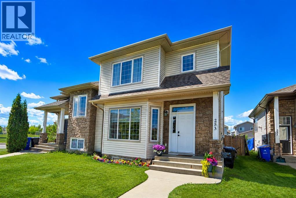 253 Grosbeak Way - 35
