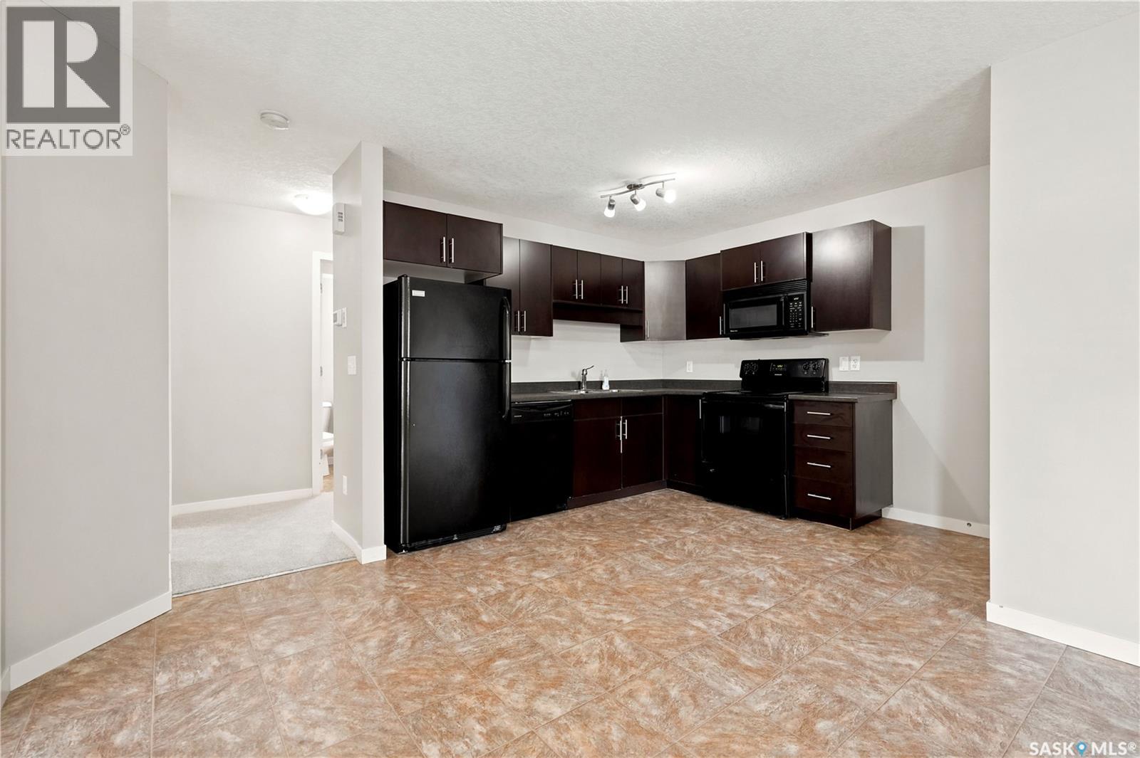 #80 5533 Blake CRESCENT - Image 14