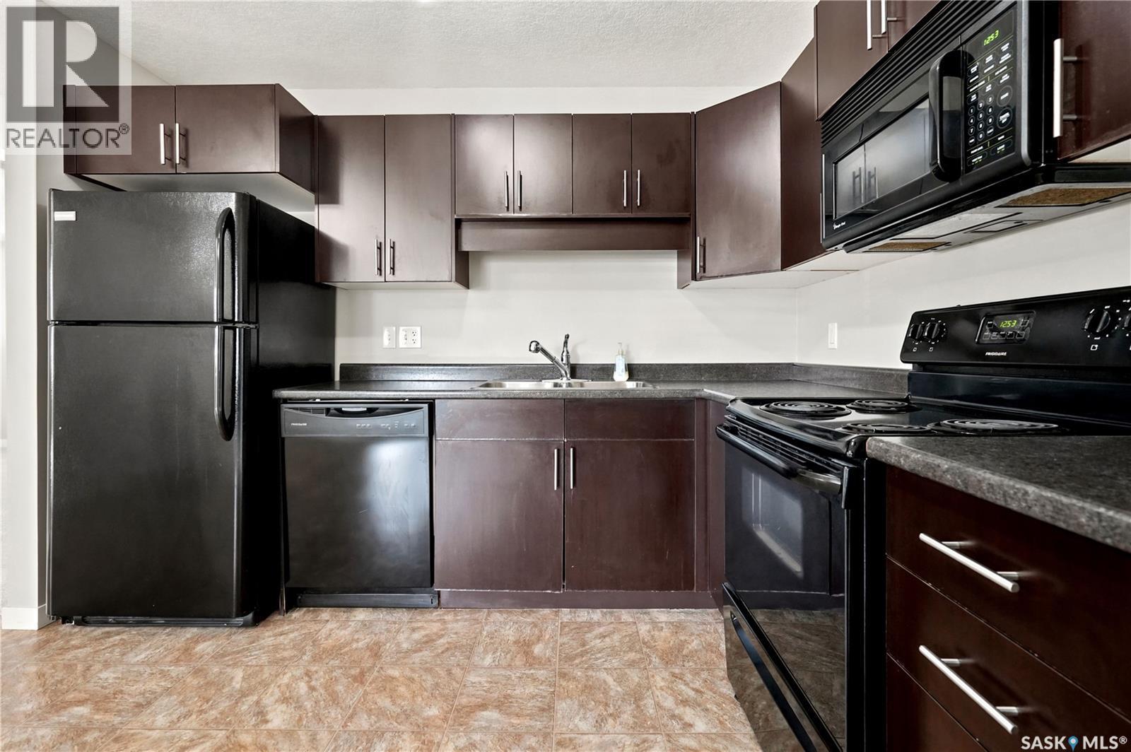 #80 5533 Blake CRESCENT - Image 16