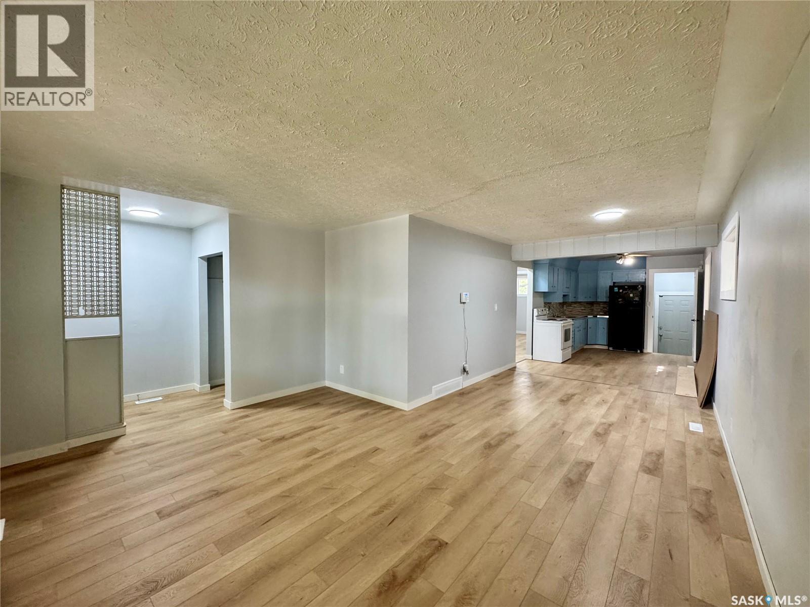1157 Cameron STREET - 3