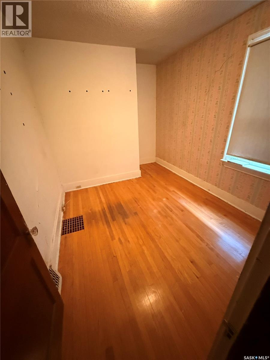 1370 Retallack STREET - Image 7