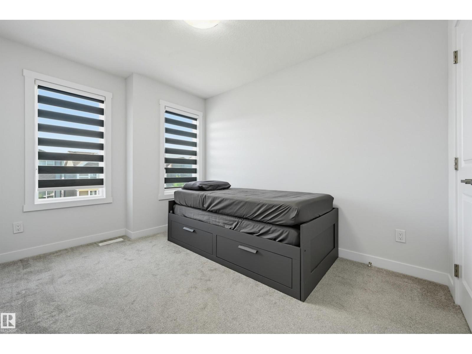 918 DANIELS LO SW - 24