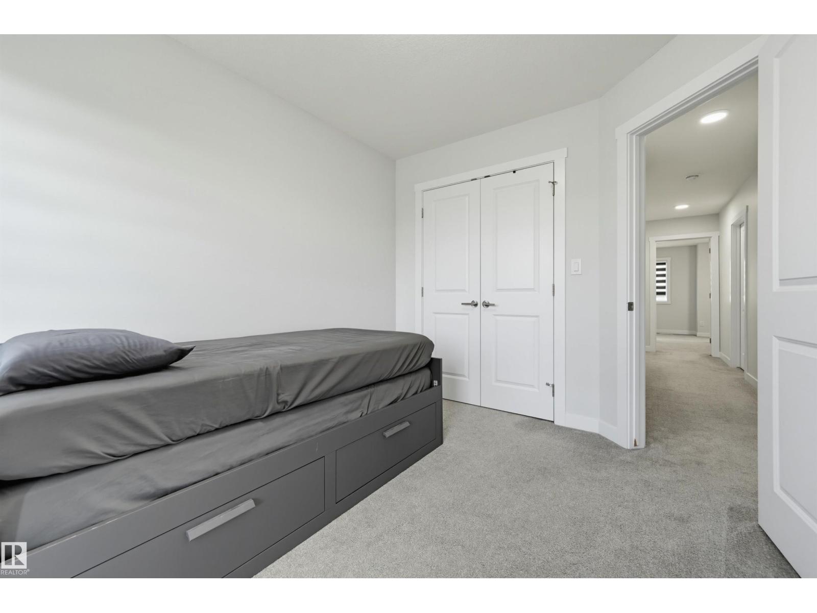 918 DANIELS LO SW - 25
