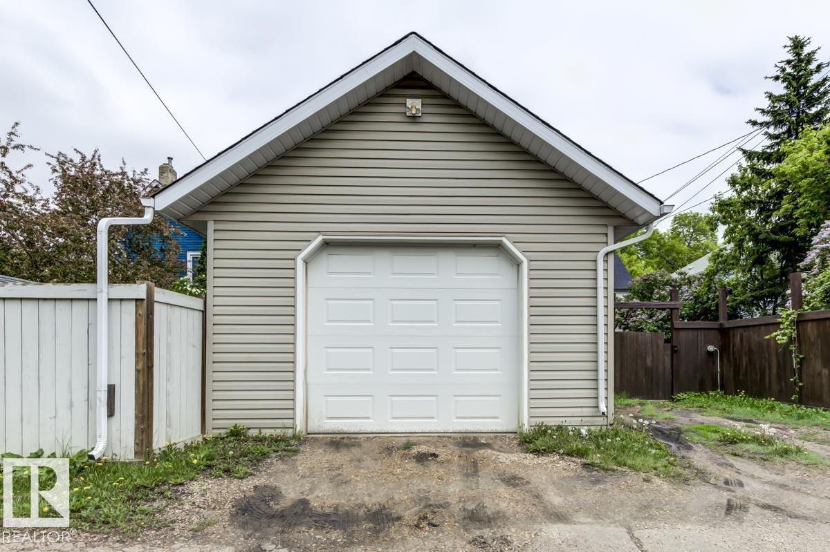 11522 93 ST NW - 31