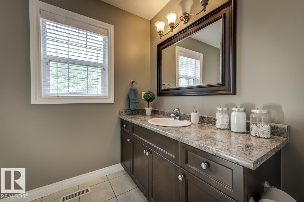 11522 93 ST NW - 45