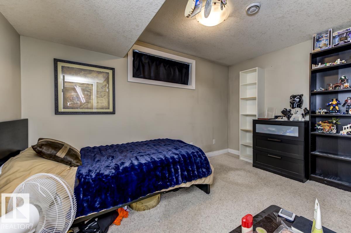 11522 93 ST NW - 48