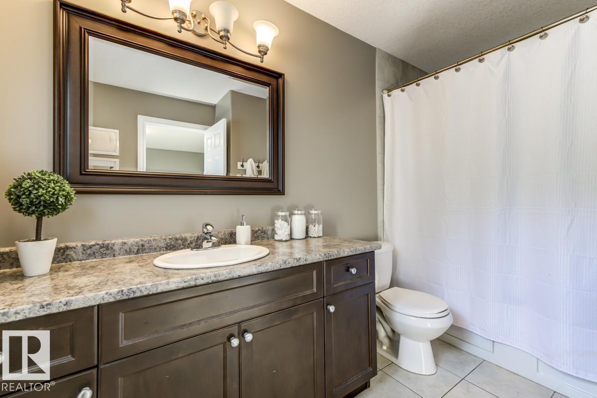 11522 93 ST NW - 44