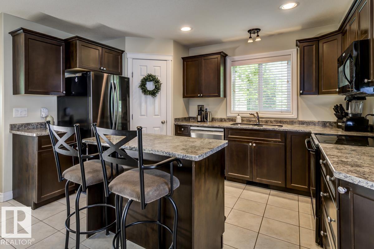 11522 93 ST NW - 11