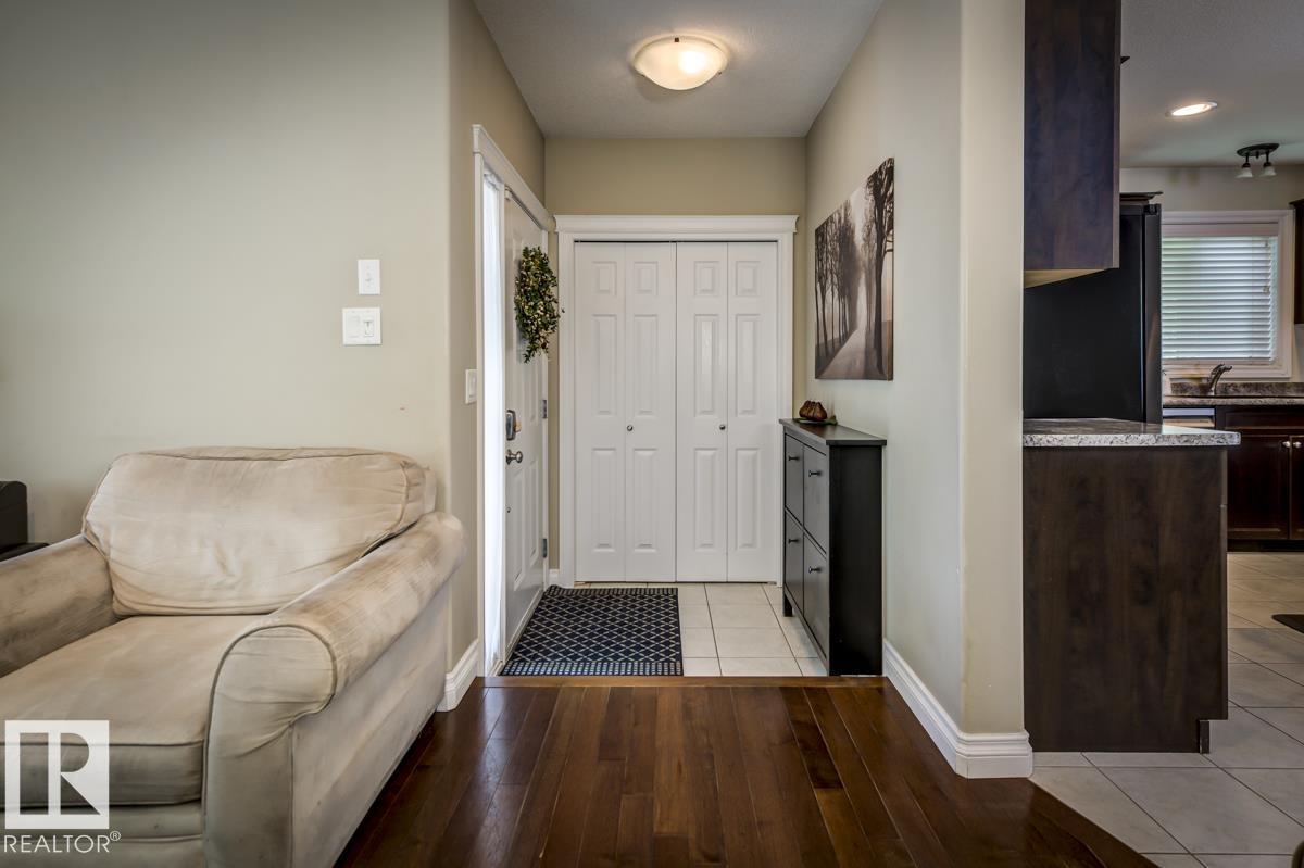 11522 93 ST NW - 9