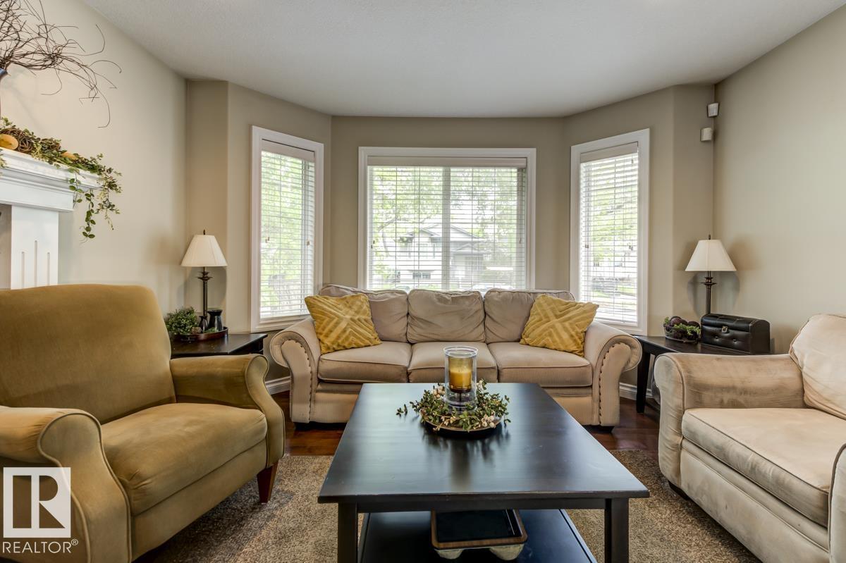 11522 93 ST NW - 7