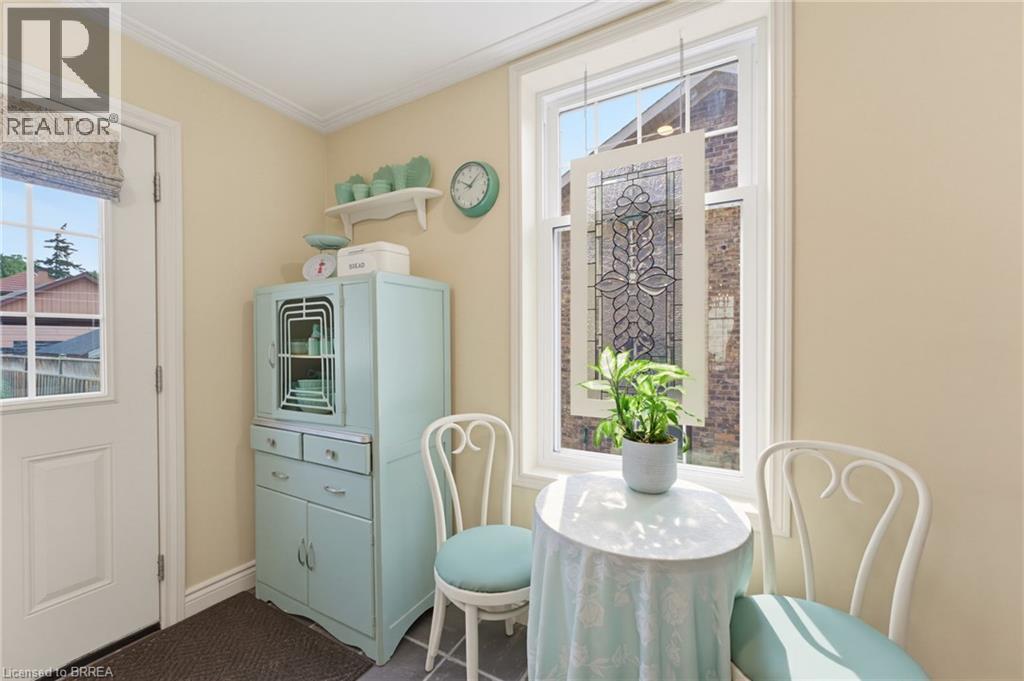 41 BANFIELD Street - 11