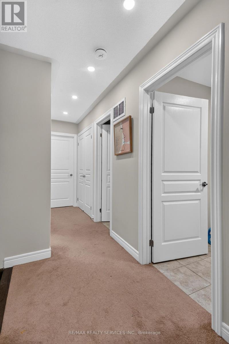 109 BONNIE BRAES DRIVE N - 16