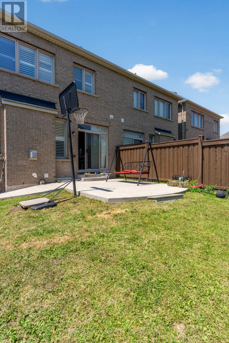 109 BONNIE BRAES DRIVE N - 43