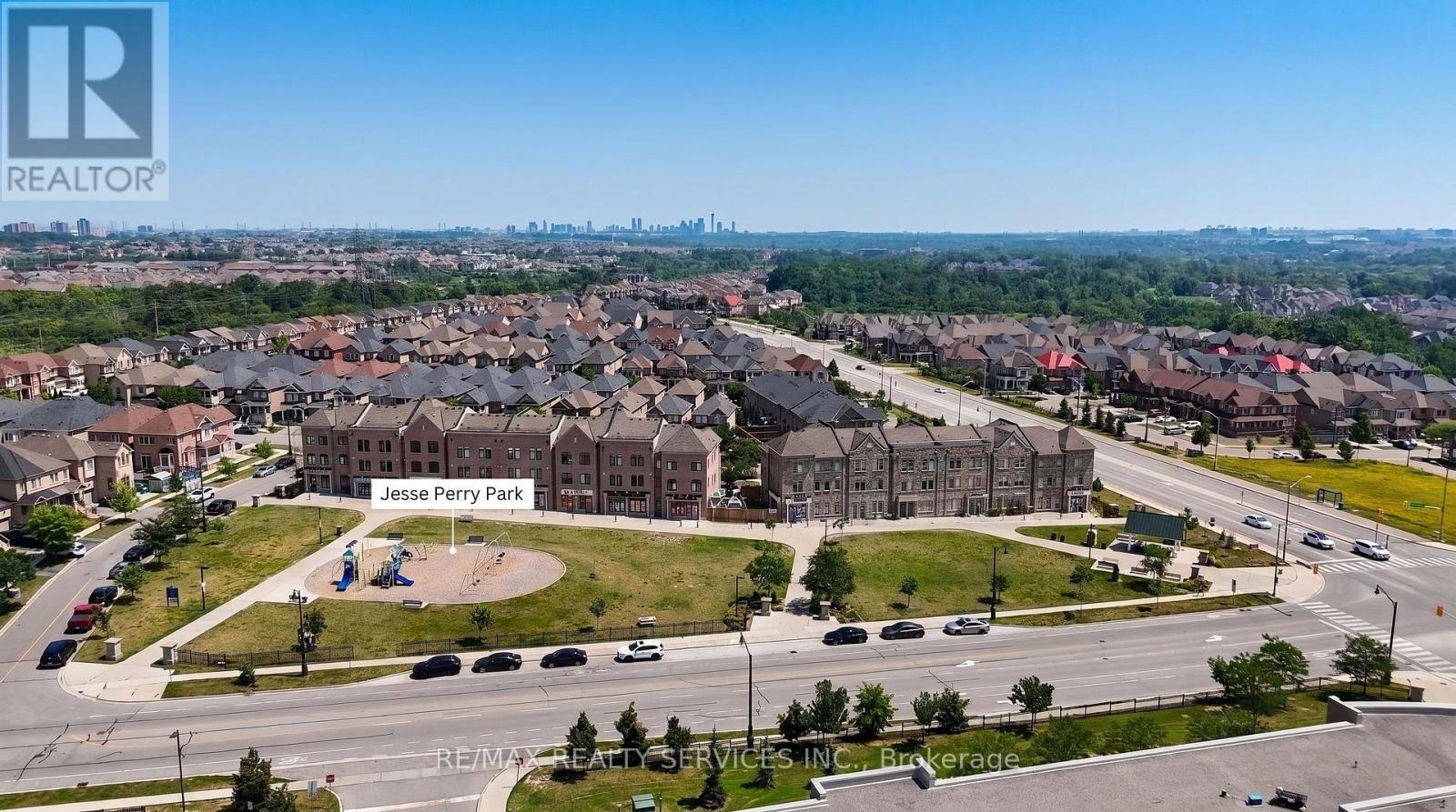 109 BONNIE BRAES DRIVE N - 44