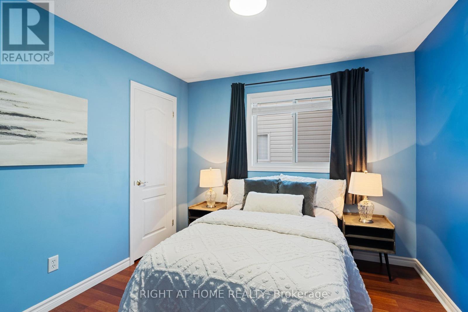 1579 DEVOS DRIVE - 24