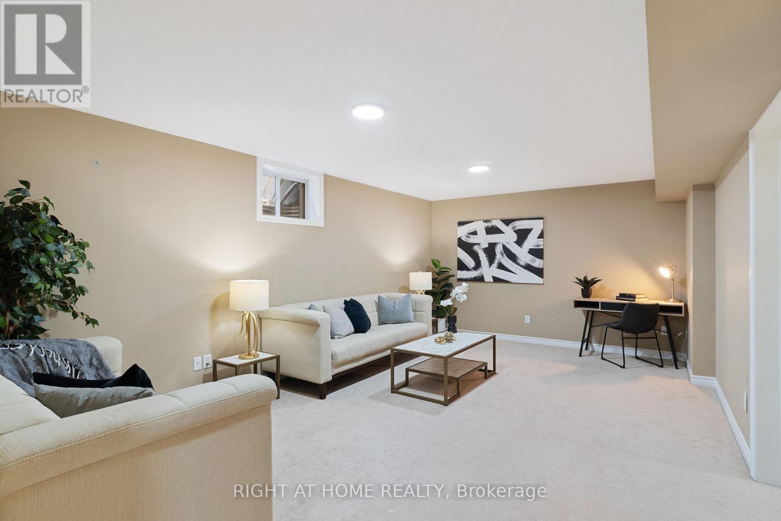 1579 DEVOS DRIVE - 31