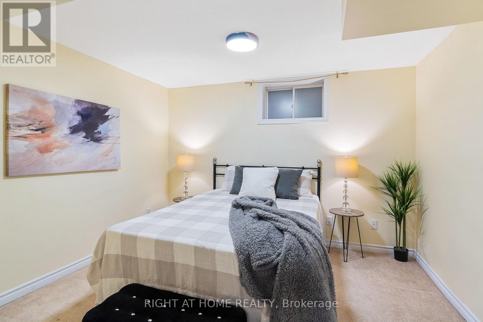 1579 DEVOS DRIVE - 34