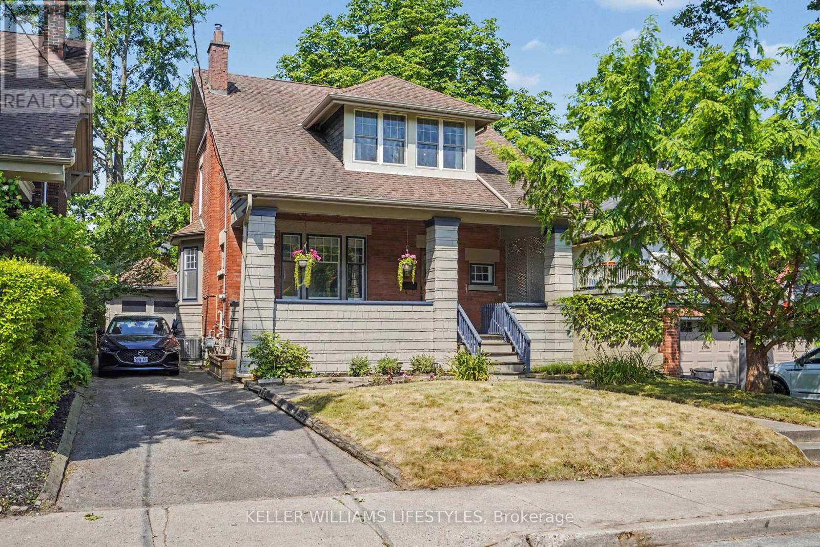 31 GERRARD STREET - 1