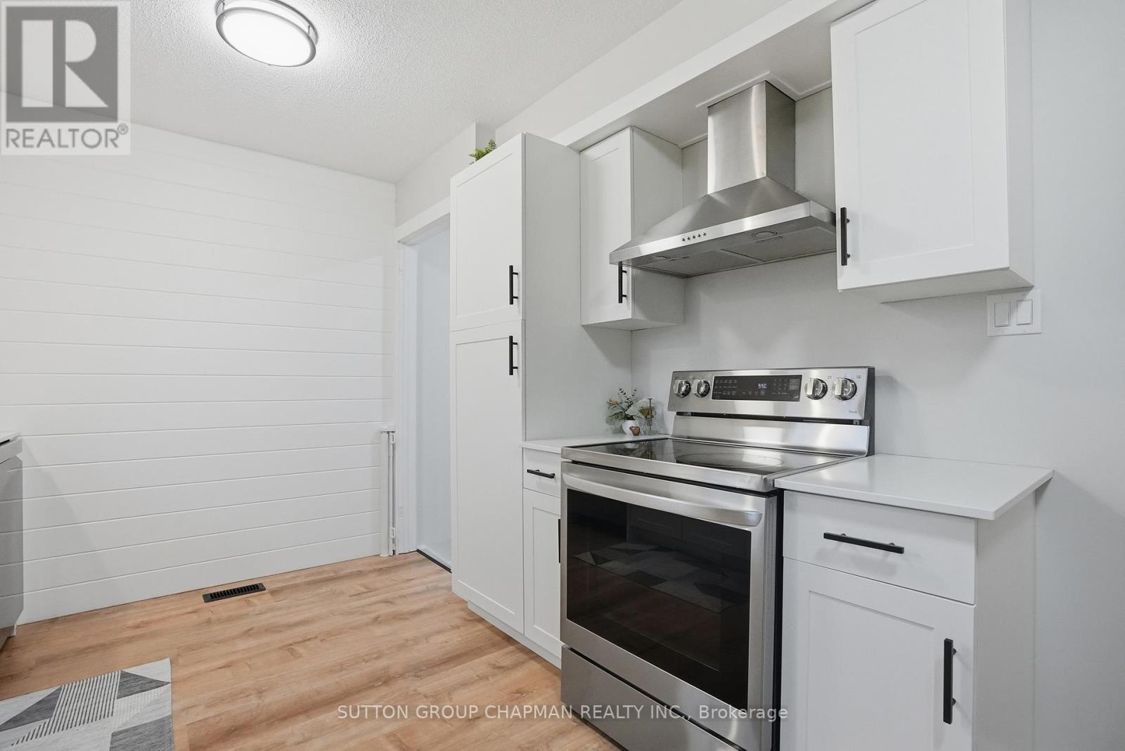136 SOUTH EDGEWARE ROAD - 6