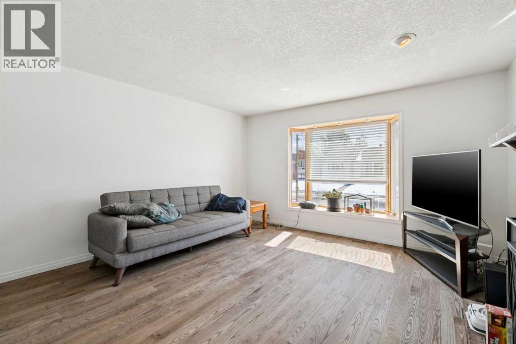 228 Marquis Place SE - 5