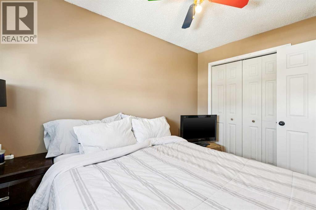 228 Marquis Place SE - 16
