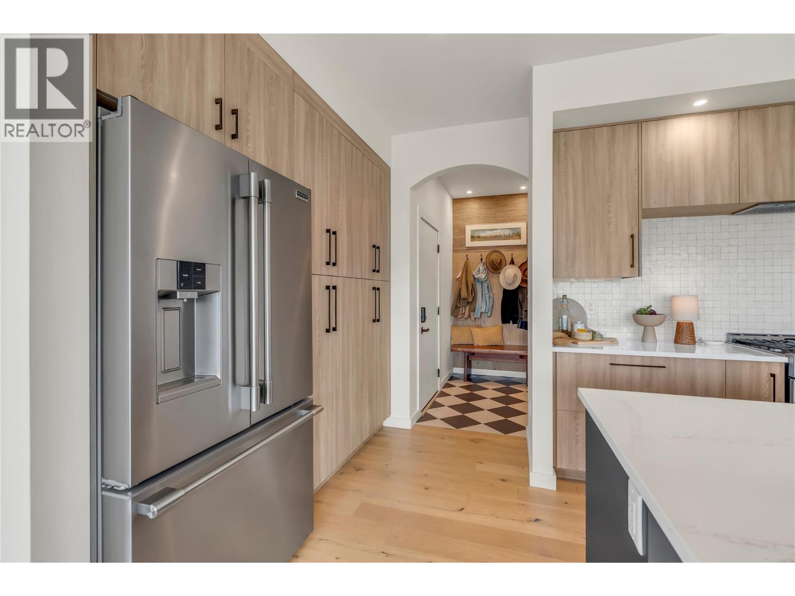 2775 HAWTHORN Drive - 7