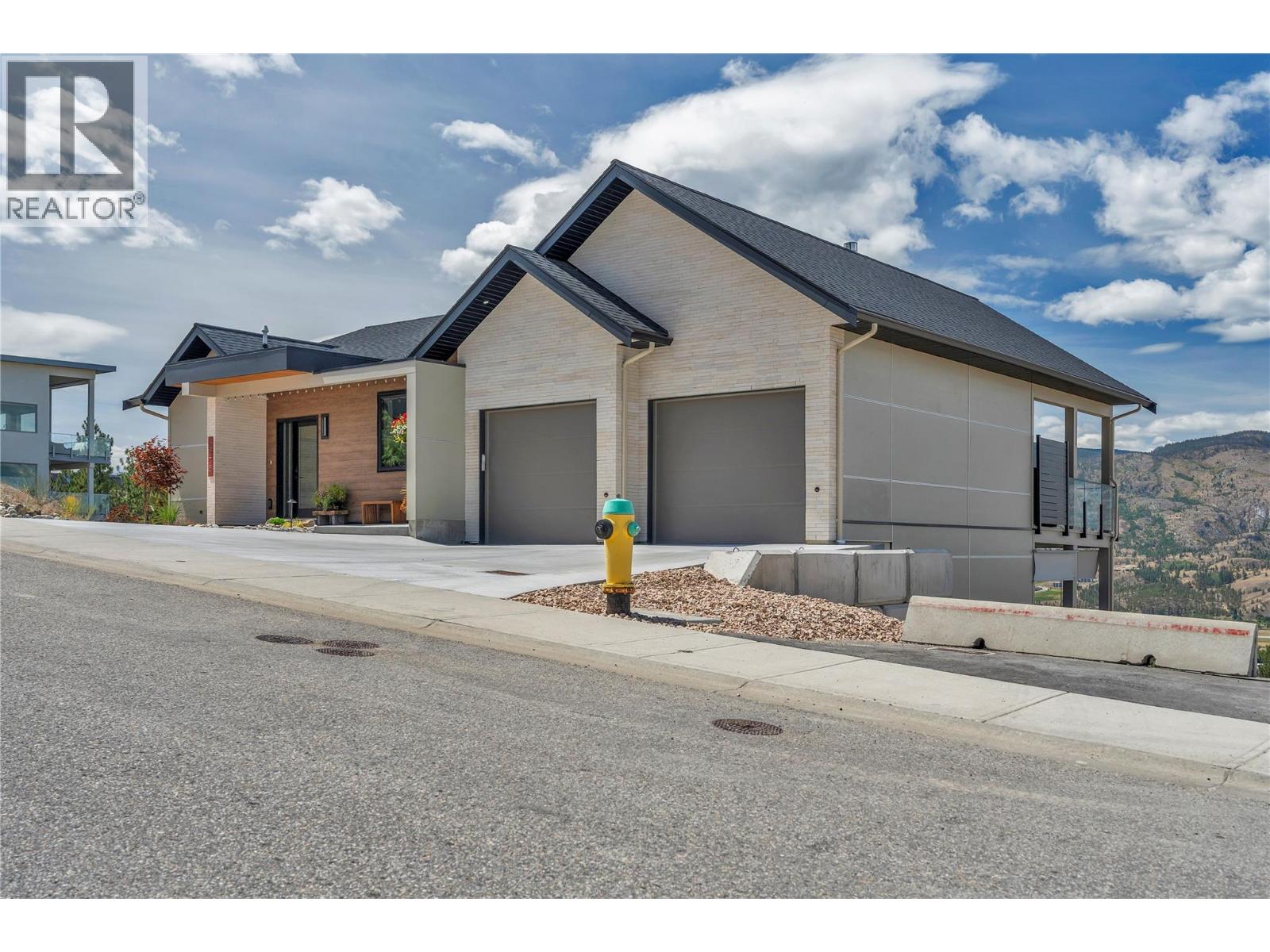 2775 HAWTHORN Drive - 2