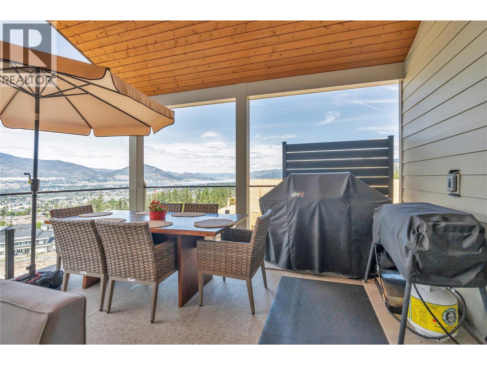 2775 HAWTHORN Drive - 51