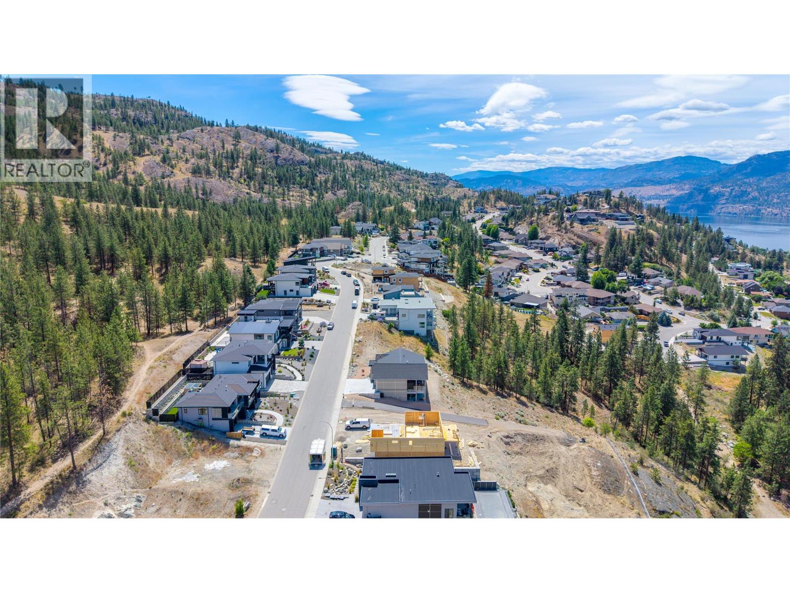 2775 HAWTHORN Drive - 87