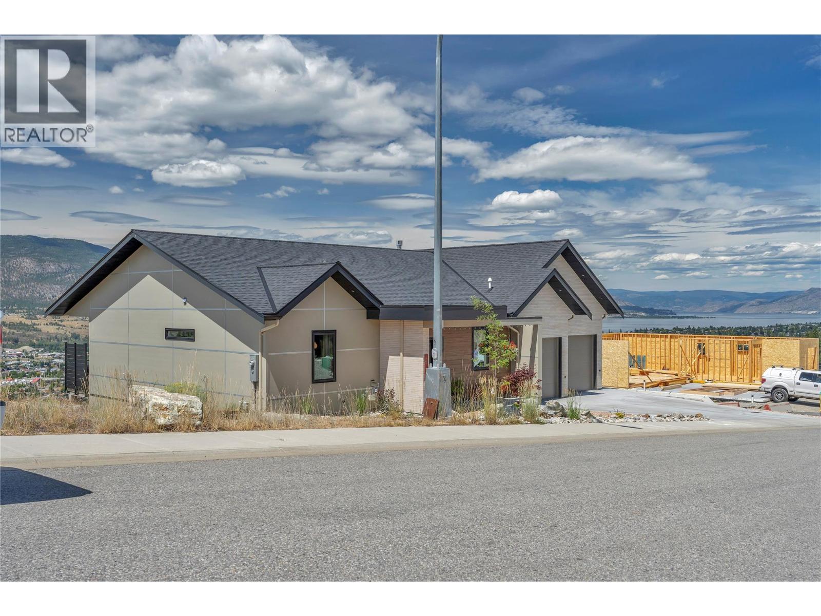 2775 HAWTHORN Drive - 74